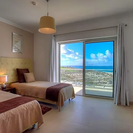 Resort The Beachfront - D'el Rey Golf & 5*